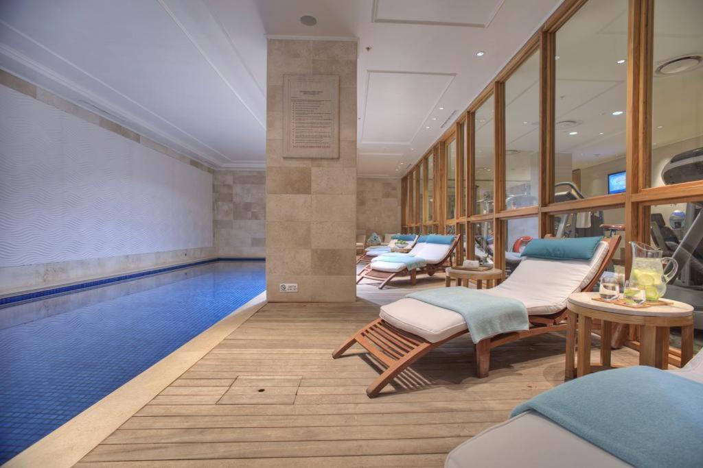 Taj Hotel Cape Town - Luxury 5 Star Suites - Very Spacious With Kitchenette, Lions Head Views Exterior photo